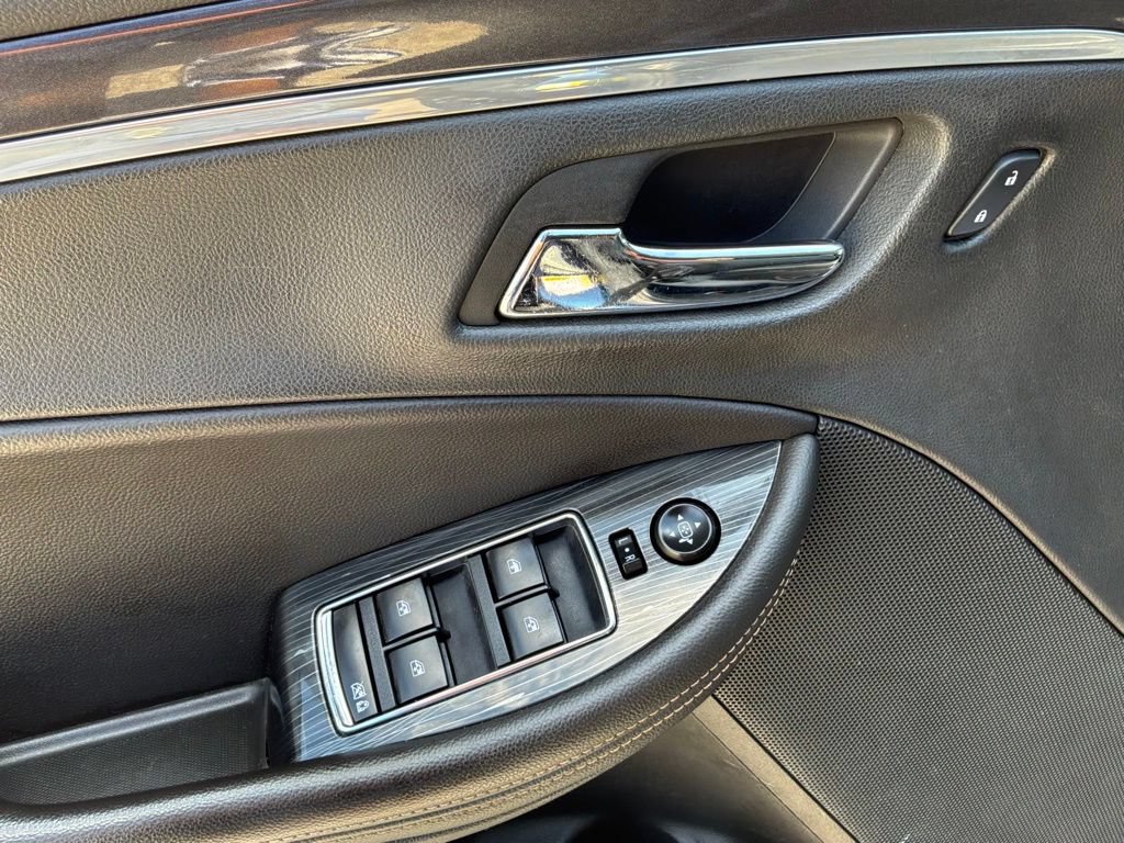 Used 2017 Chevrolet Impala LT w/ Convenience Package FWD image 14