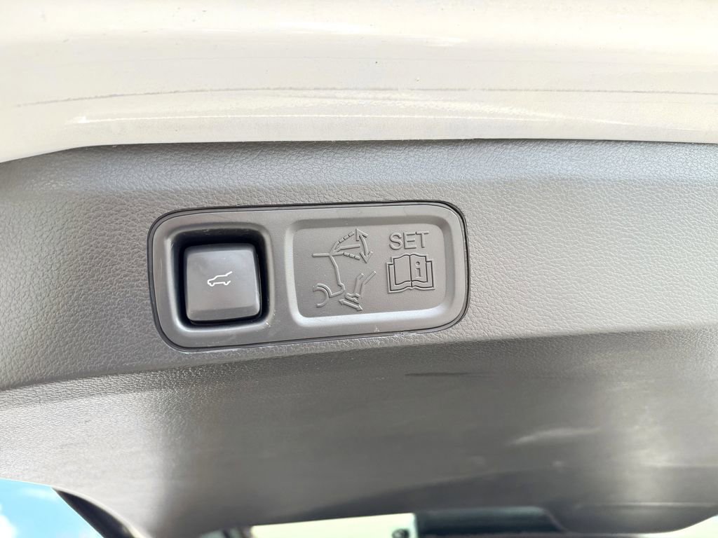 Used 2021 Ford Expedition XLT AWD/4WD image 10