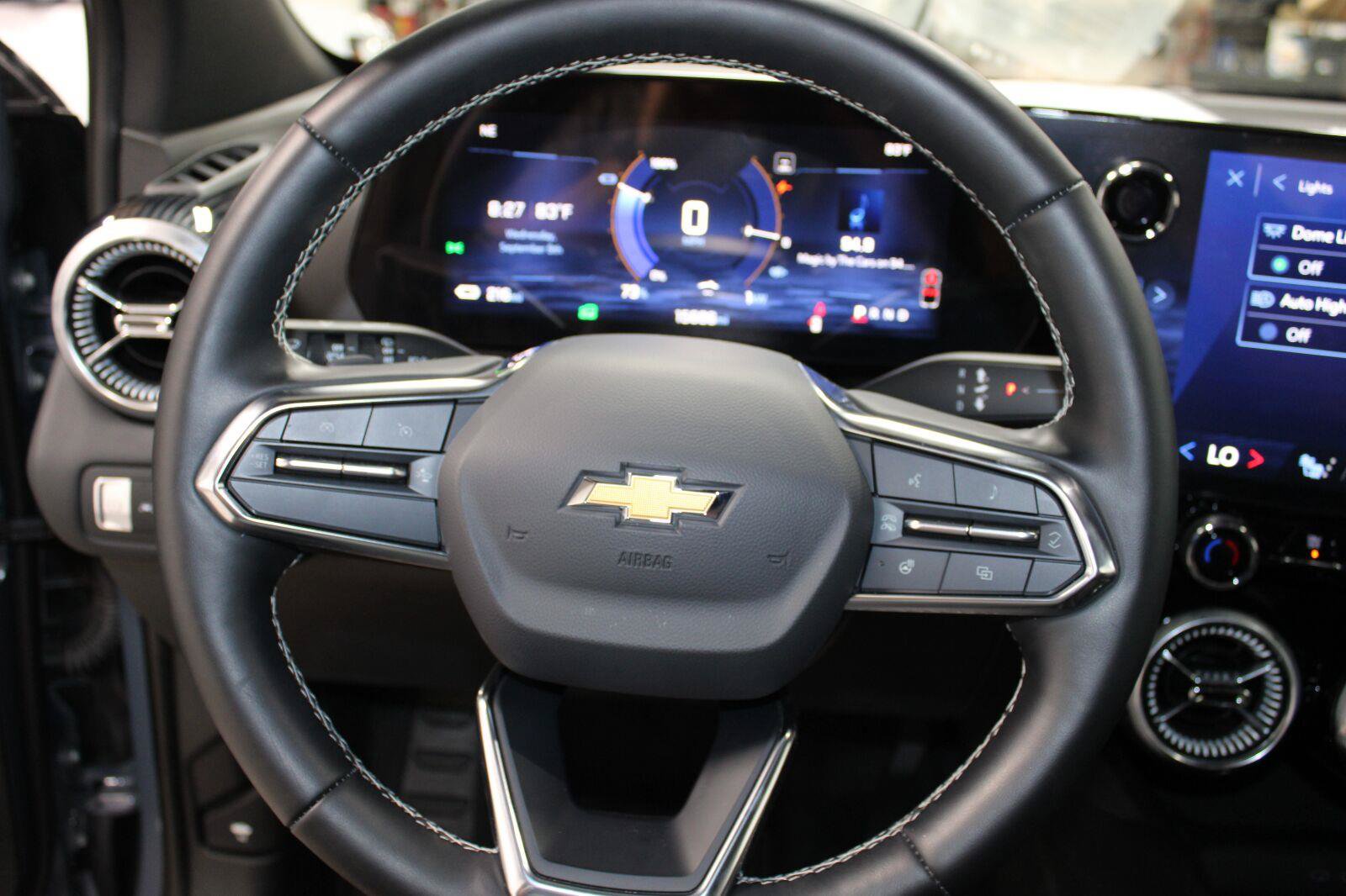 Certified 2024 Chevrolet Blazer EV LT AWD/4WD image 32