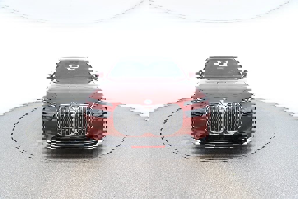 Used 2024 BMW i7 eDrive50 image 8