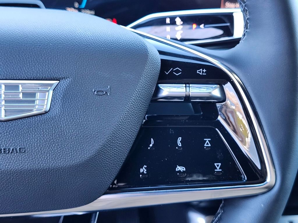 New 2026 Cadillac Lyriq Luxury w/ LPO, Floor Liner Package image 27