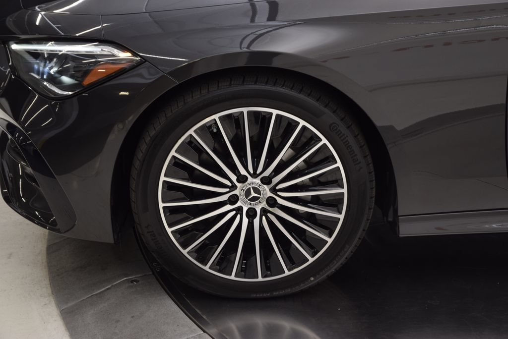 Used 2024 Mercedes-Benz CLE 300 4MATIC Coupe image 12