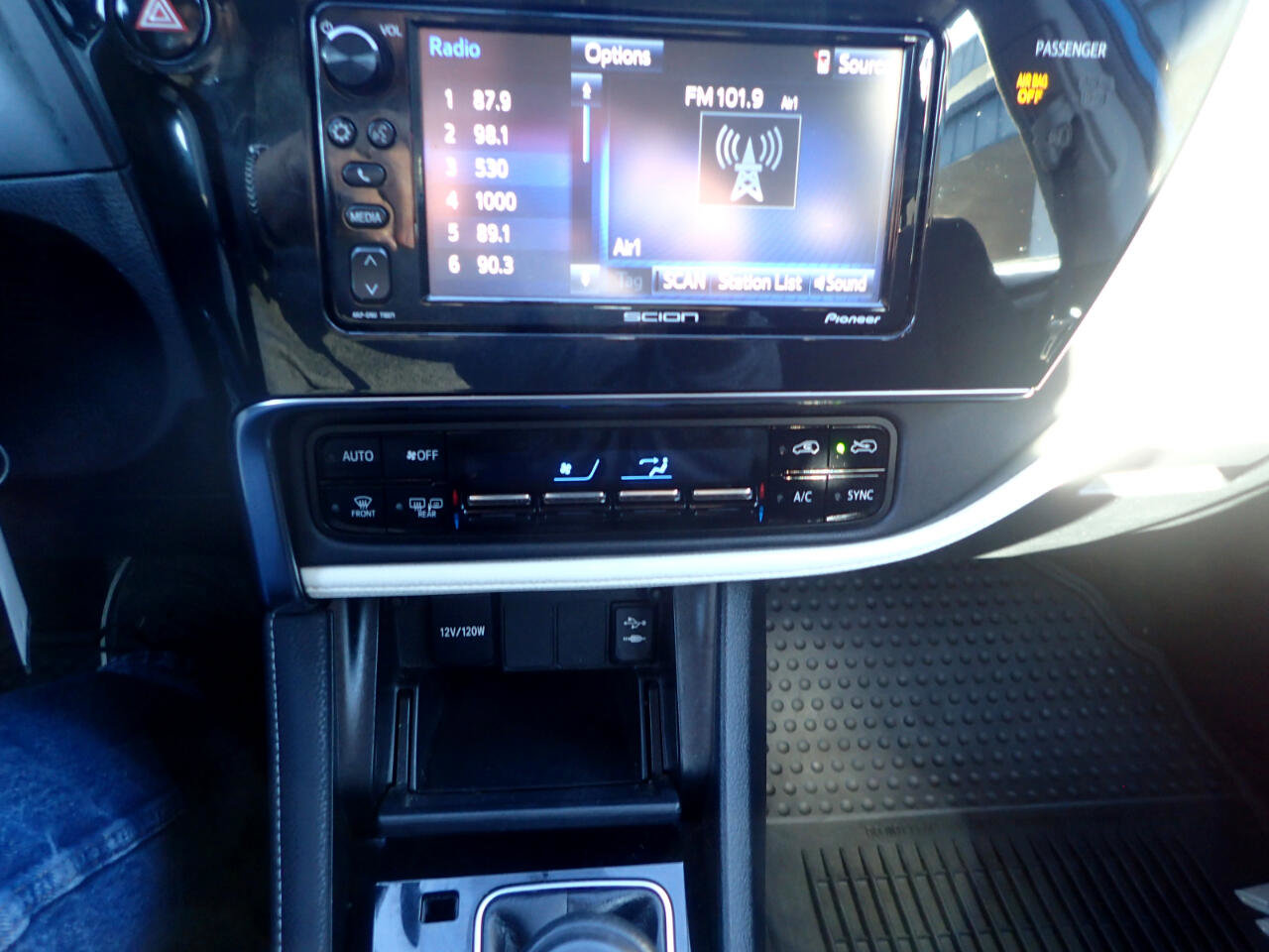 Used 2016 Scion iM image 20