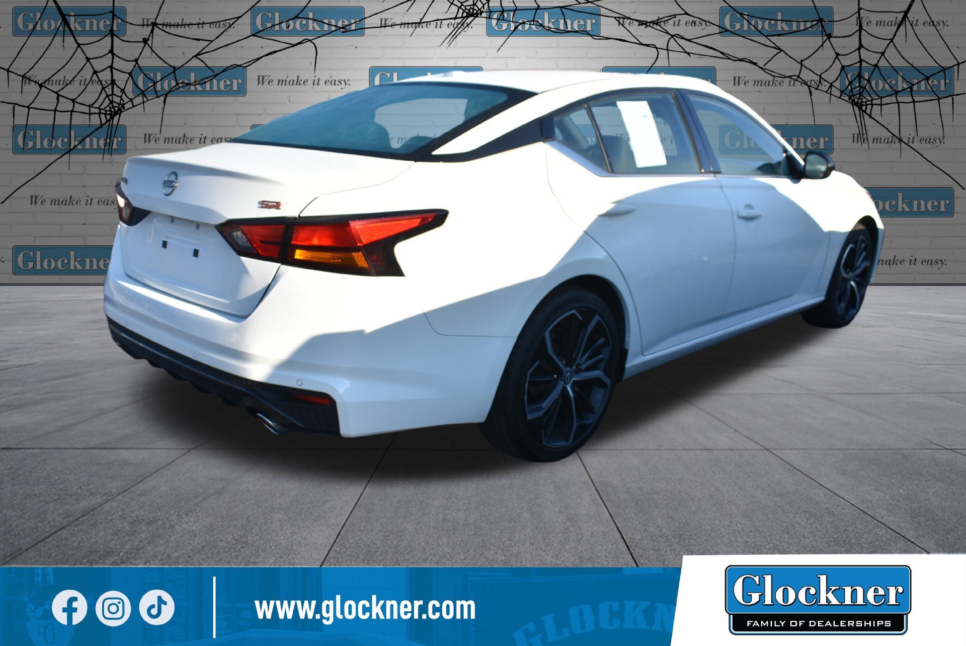 Used 2024 Nissan Altima 2.5 SR FWD image 15