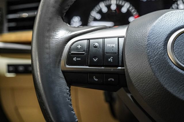Used 2018 Lexus LX 570 4WD w/ Luxury Package image 22