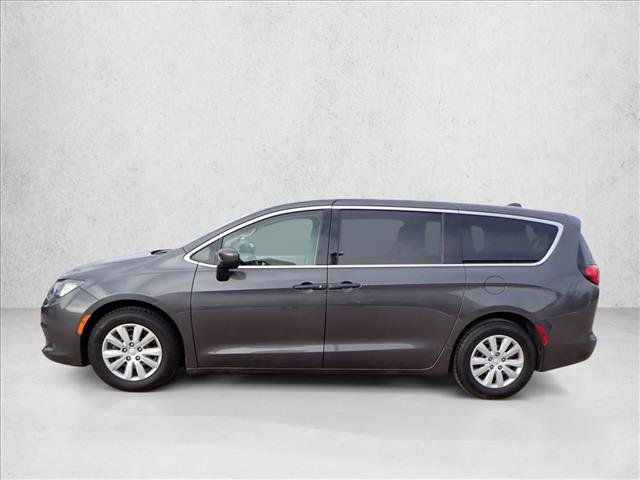 Used 2019 Chrysler Pacifica L video 2