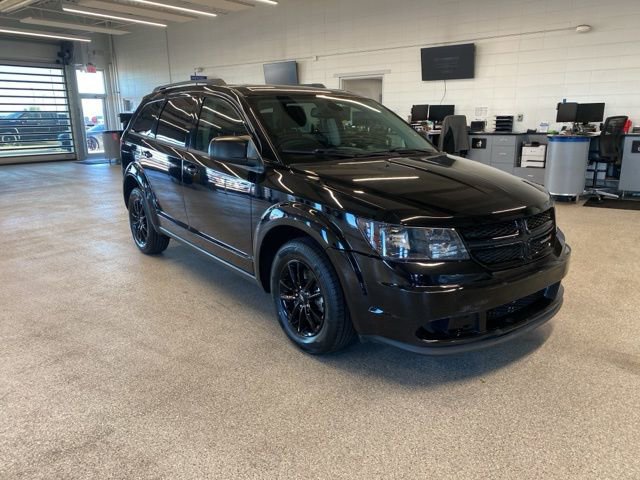 Used 2020 Dodge Journey SE w/ Blacktop Package image 3