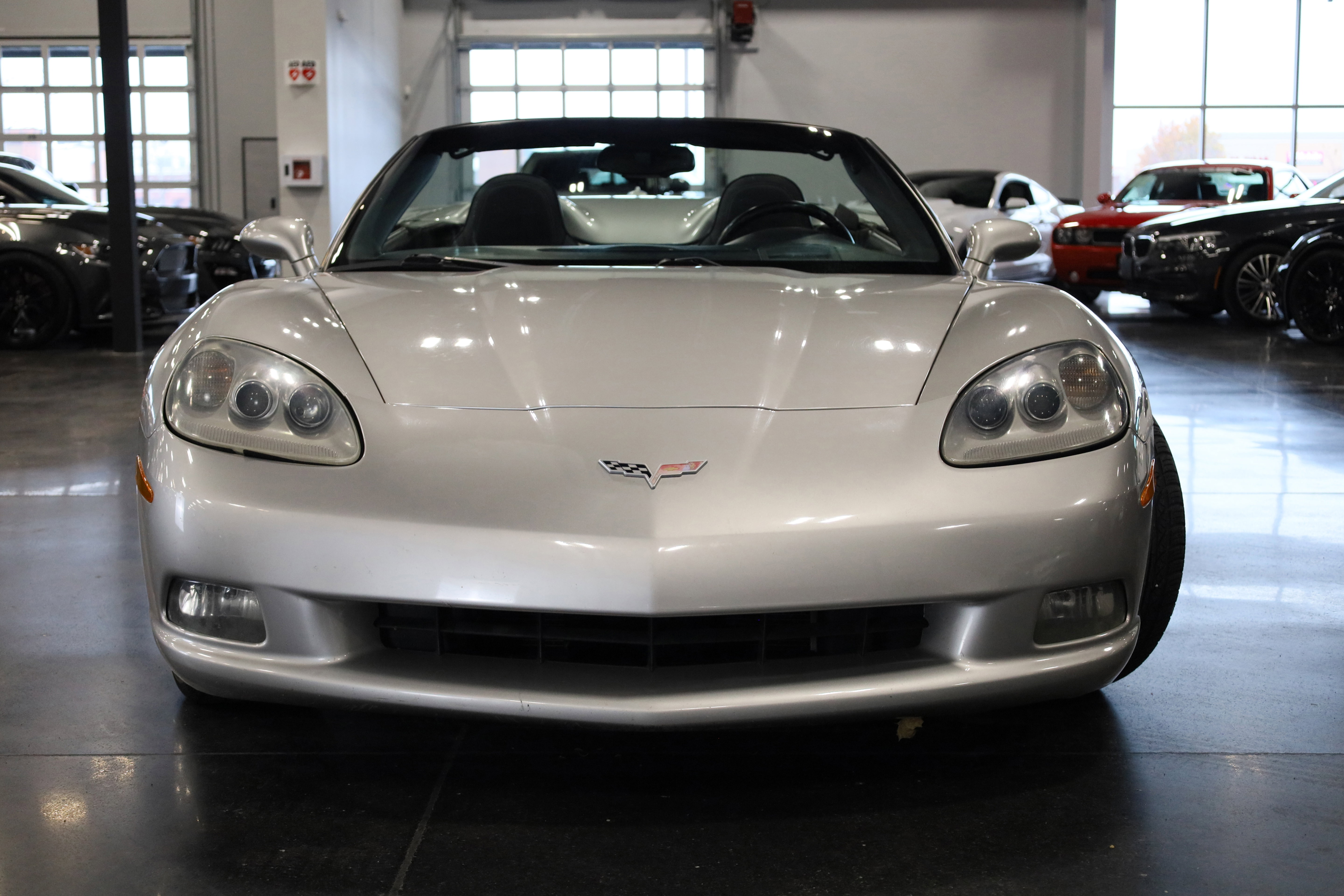 Used 2005 Chevrolet Corvette Convertible w/ Preferred Equipment Group image 2