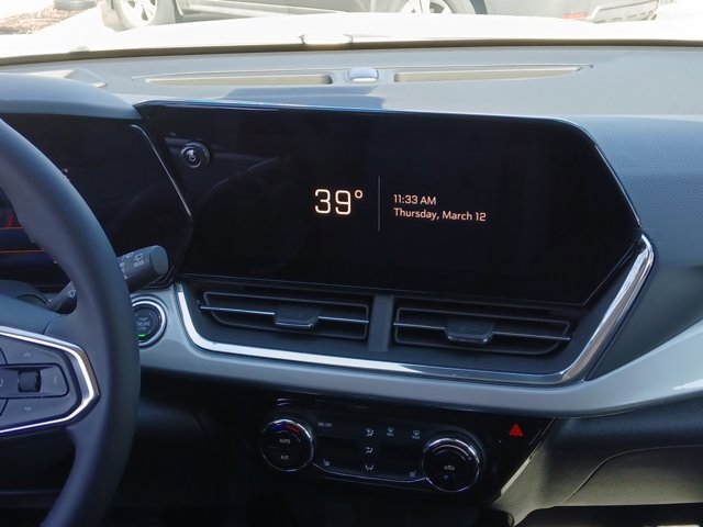 New 2026 Chevrolet Trax LT w/ Driver Confidence Package FWD image 12