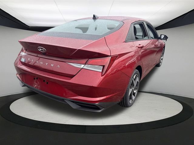 Used 2023 Hyundai Elantra SEL w/ Convenience Package image 7