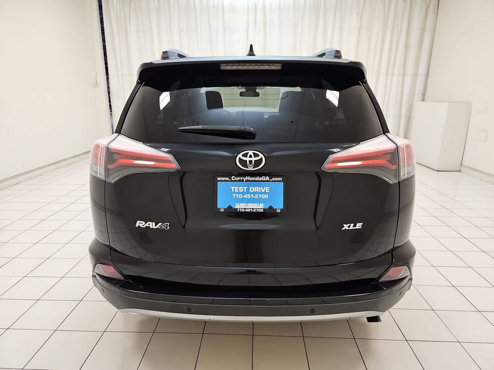 Used 2018 Toyota RAV4 XLE FWD image 28