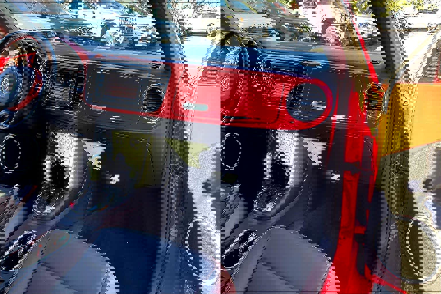 Used 2014 Volkswagen Beetle 2.5 image 18