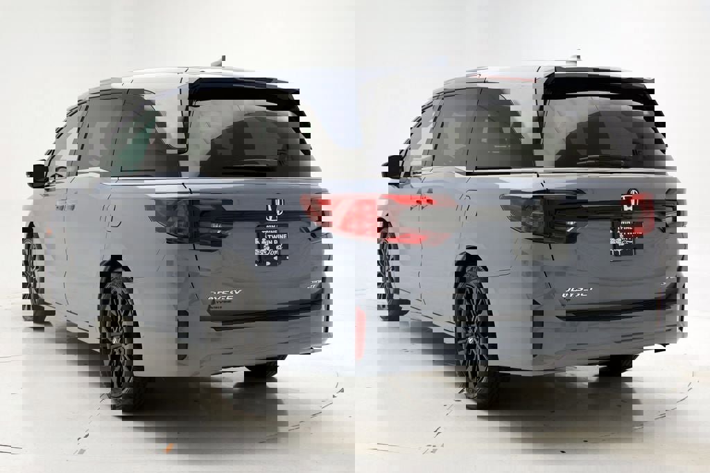 Used 2025 Honda Odyssey Sport-L image 6