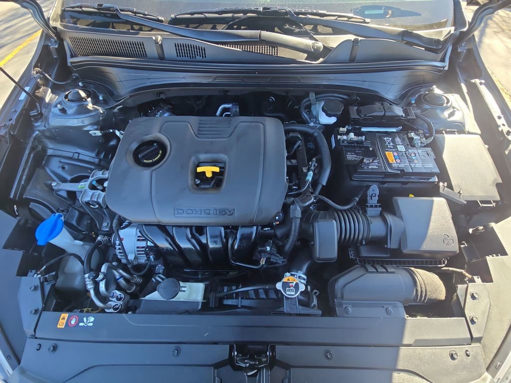 Used 2022 Kia Forte LXS image 18