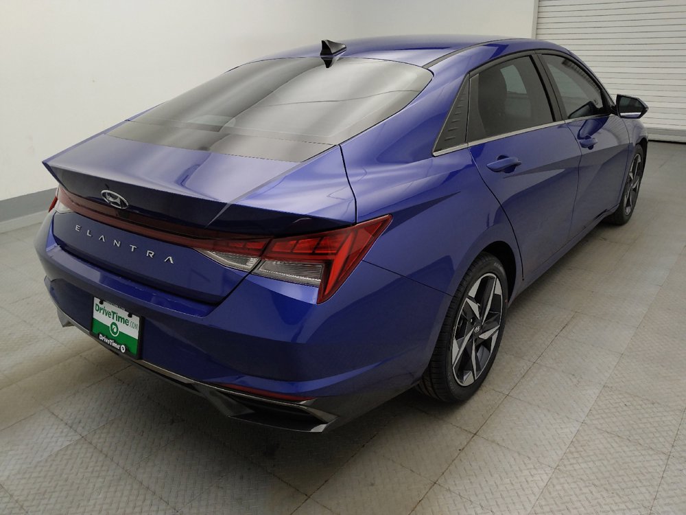 Used 2021 Hyundai Elantra SEL w/ Convenience + Premium Package FWD image 9
