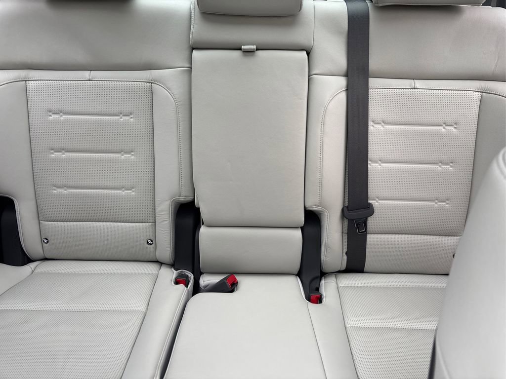 Used 2024 Hyundai Santa Fe Limited image 20