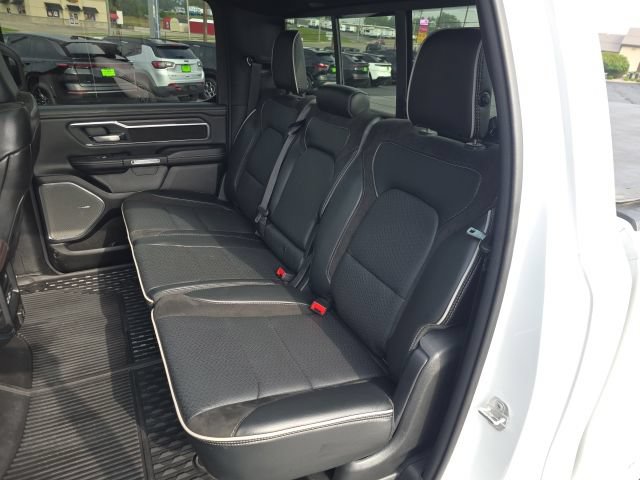 Used 2025 RAM 1500 Laramie AWD/4WD image 35
