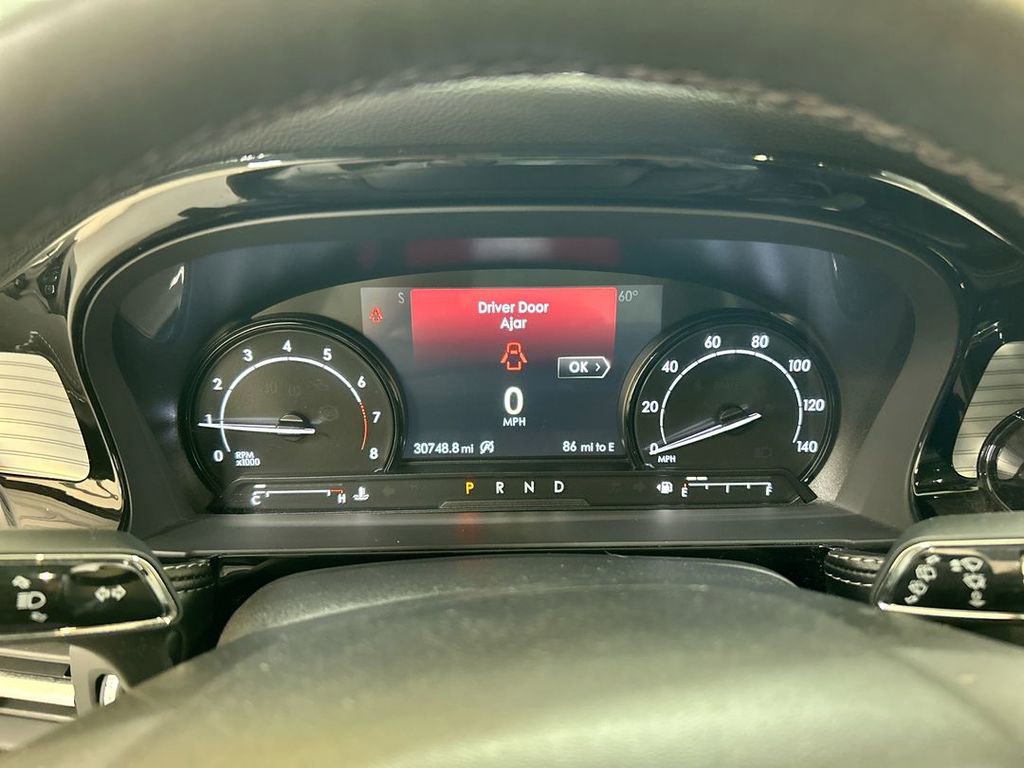 Used 2022 Lincoln Corsair AWD w/ Equipment Group 101A image 13