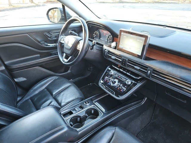 Used 2020 Lincoln Corsair Reserve w/ Equipment Group 201A image 13