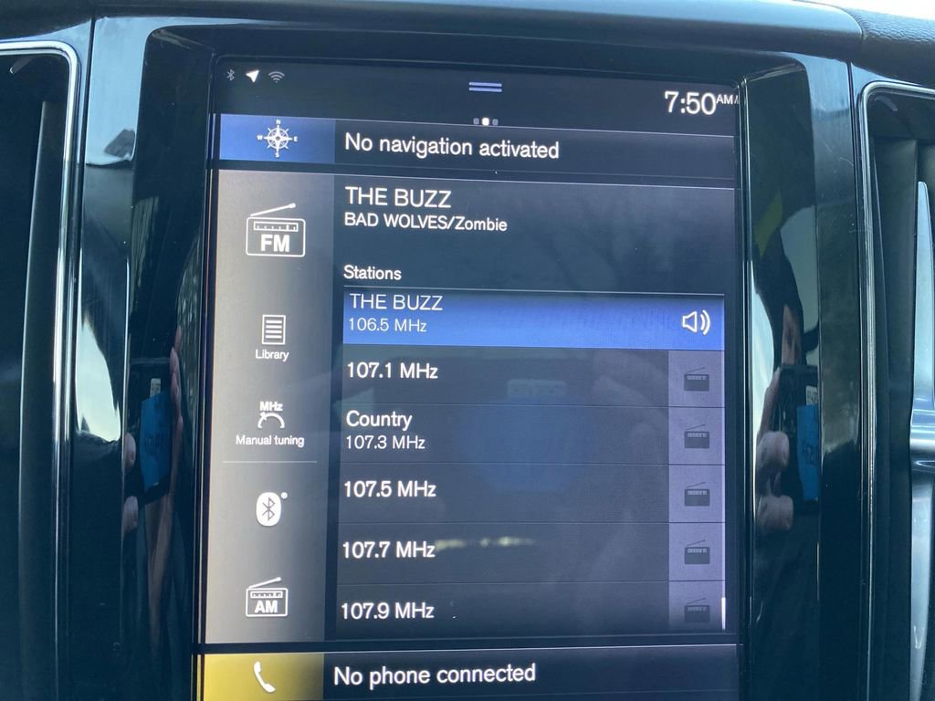 Used 2019 Volvo XC60 T5 Momentum w/ Premium Package image 24