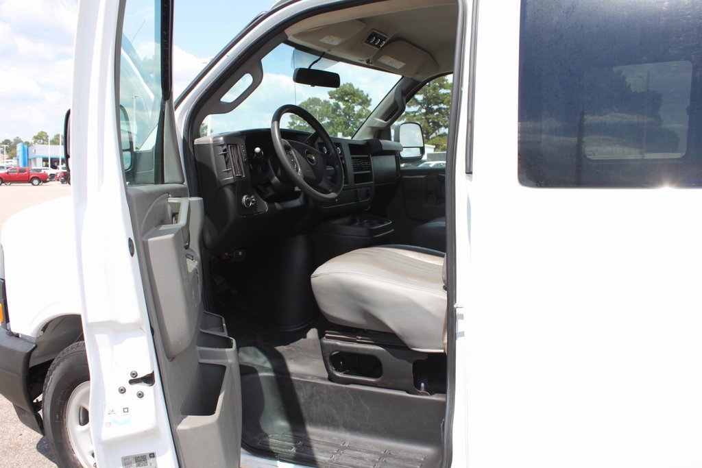 Used 2019 Chevrolet Express 2500 LS w/ Driver Convenience Package image 6