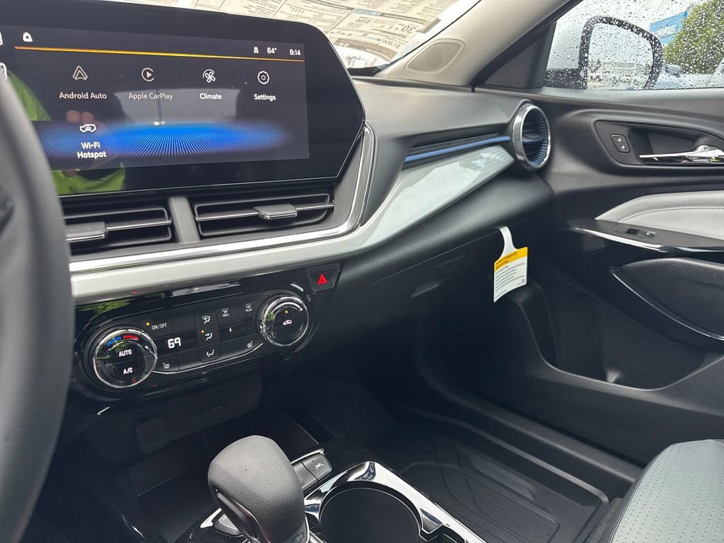 New 2026 Chevrolet Trax LT w/ LT Convenience Package FWD image 19