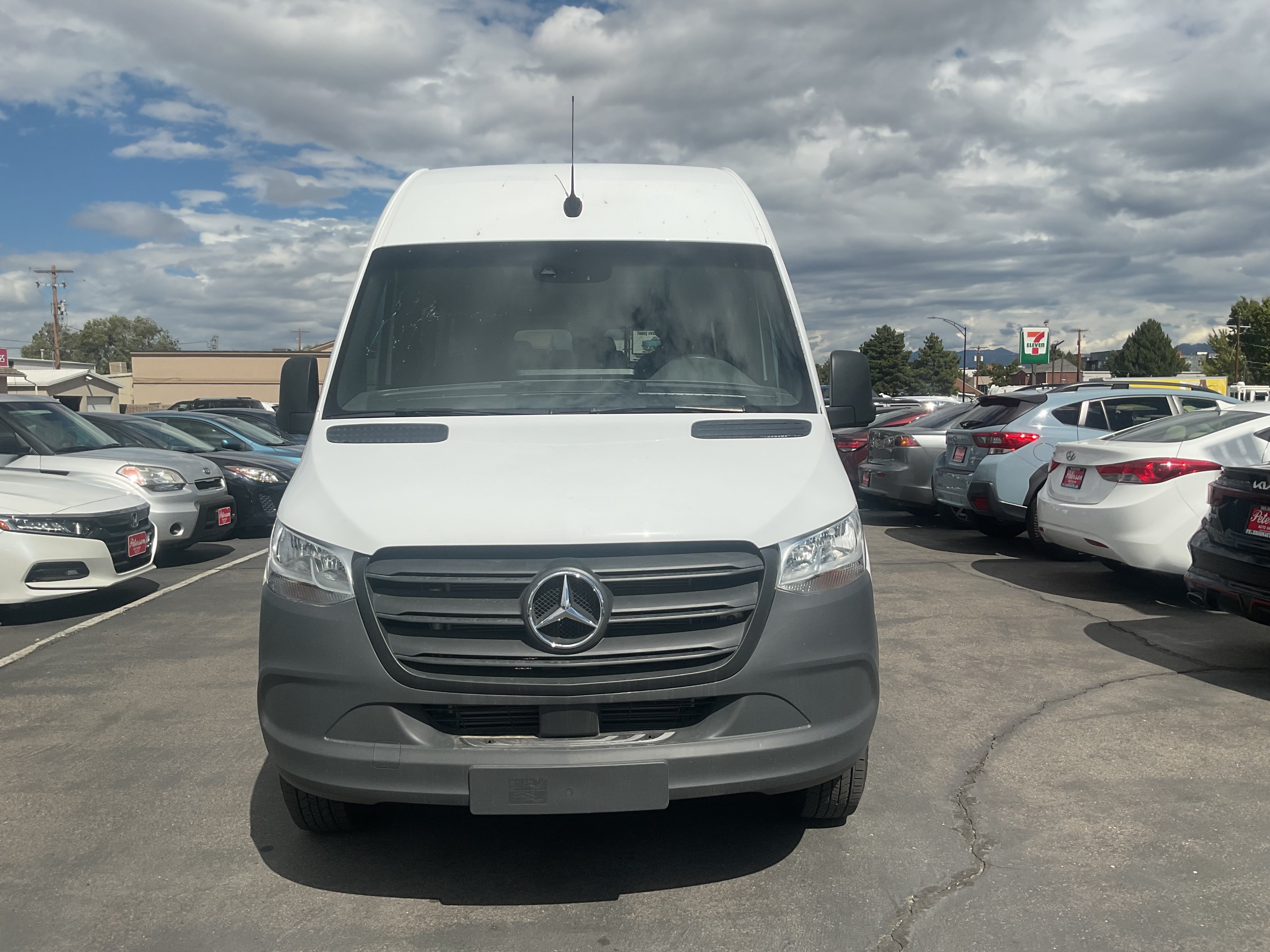 Used 2020 Mercedes-Benz Sprinter 2500 image 3