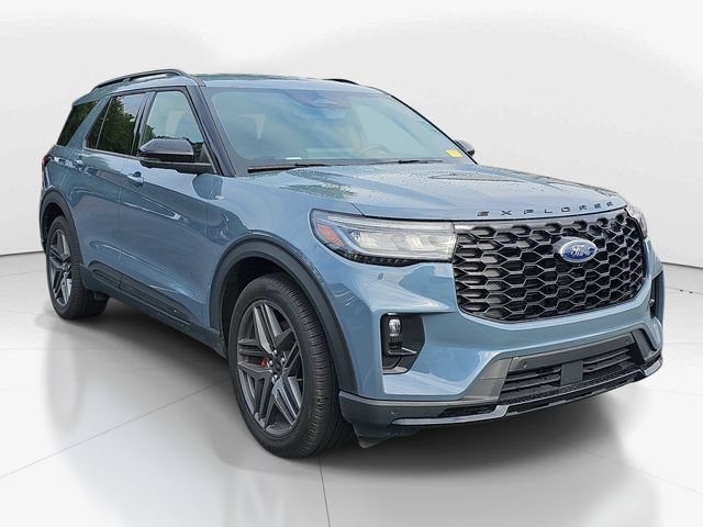 Used 2025 Ford Explorer ST-Line w/ Premium Package