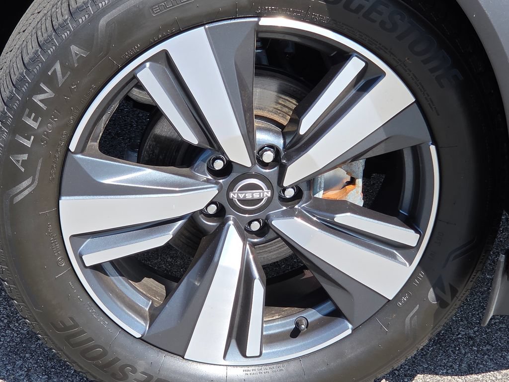 Used 2023 Nissan Rogue SL w/ SL Premium Package AWD/4WD image 13