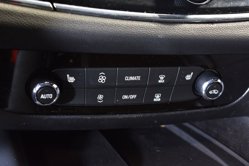 Used 2023 Buick Enclave Essence w/ Experience Buick Package image 24