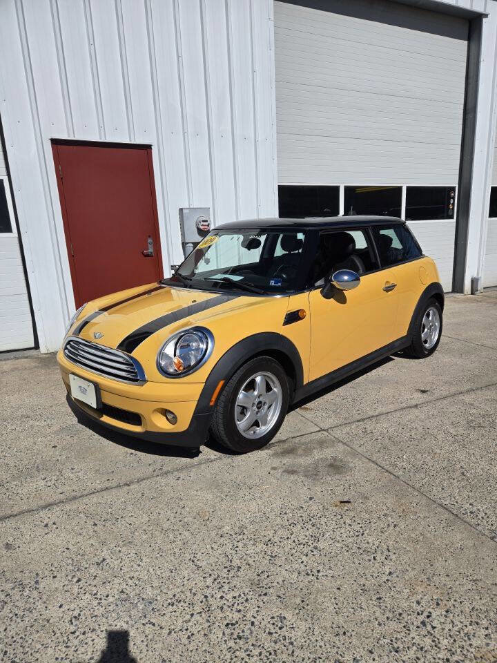 Used 2009 MINI Cooper Hardtop image 1