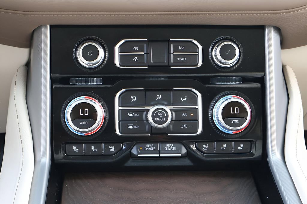 Used 2024 GMC Yukon XL Denali image 18