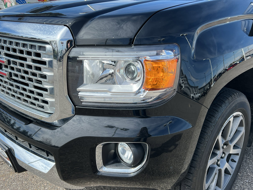 Used 2019 GMC Canyon Denali AWD/4WD image 9