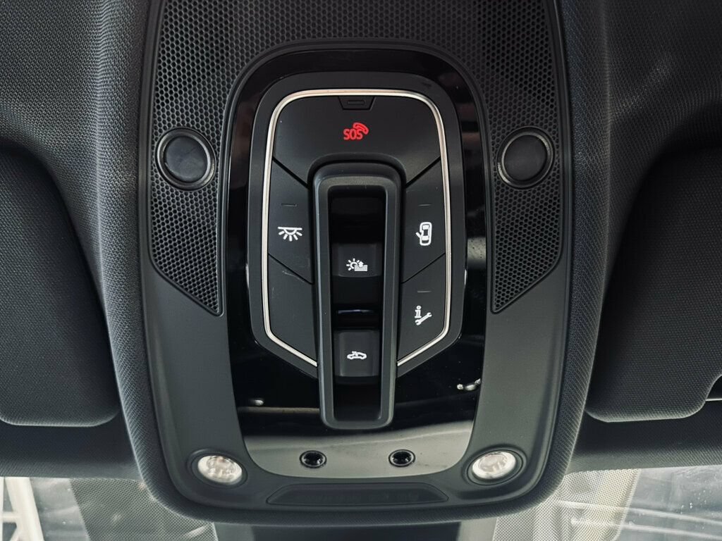 Used 2022 Audi RS Q8 AWD/4WD image 18