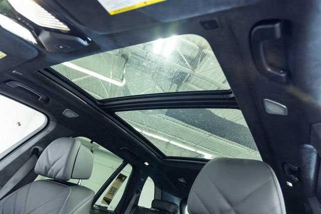 New 2026 BMW X5 M60i image 16