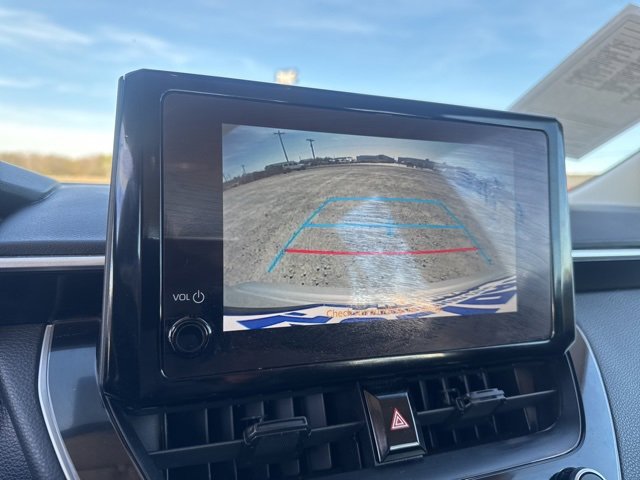 Used 2024 Toyota Corolla LE image 3