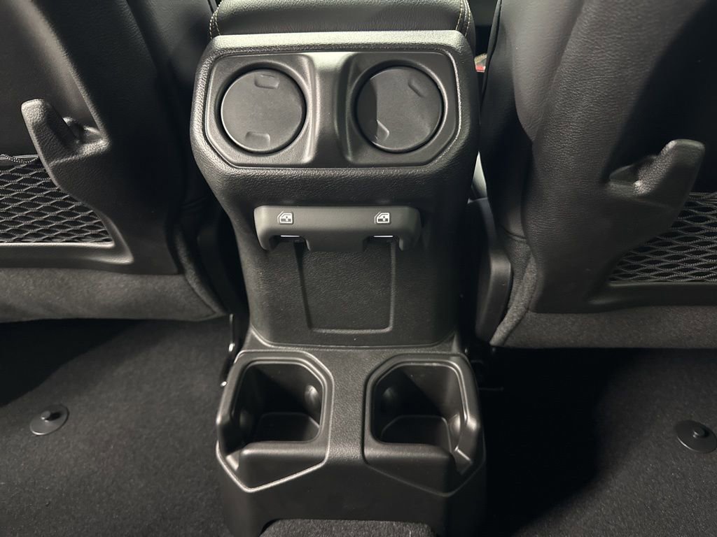 New 2026 Jeep Gladiator Sport image 13