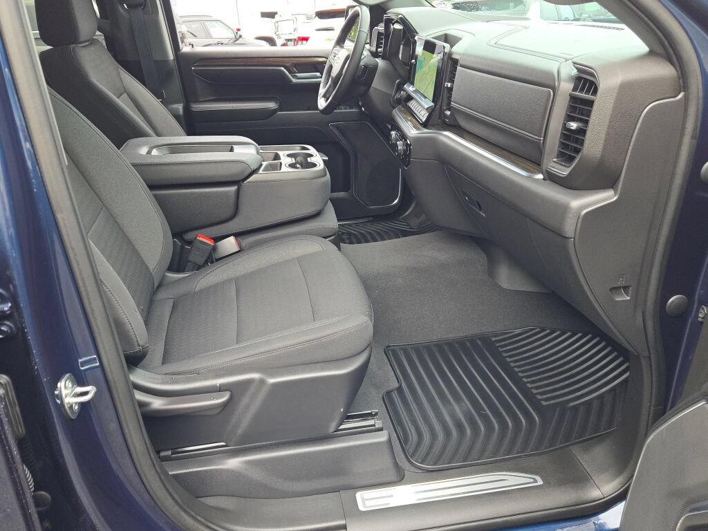 Certified 2023 Chevrolet Silverado 1500 LT AWD/4WD image 14