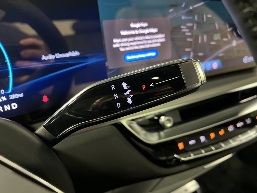 New 2026 Cadillac Lyriq Luxury AWD/4WD image 16