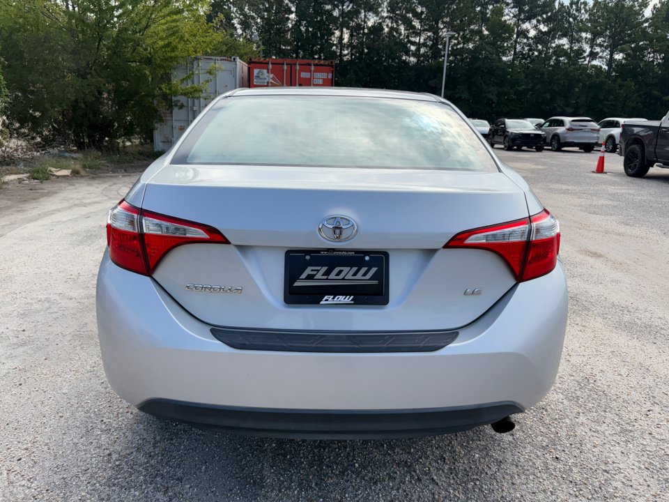 Used 2016 Toyota Corolla LE FWD image 14