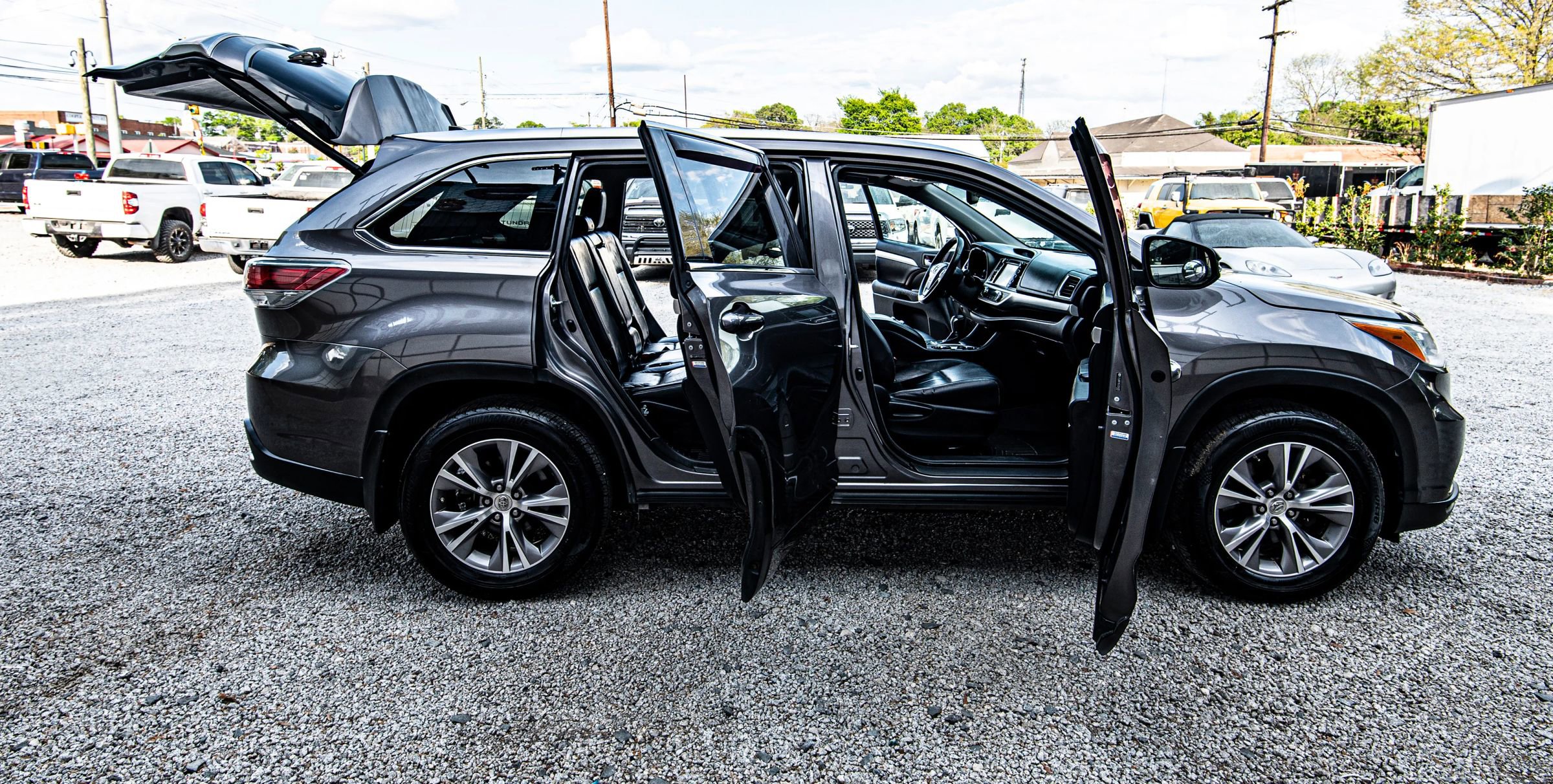 Used 2014 Toyota Highlander XLE image 20