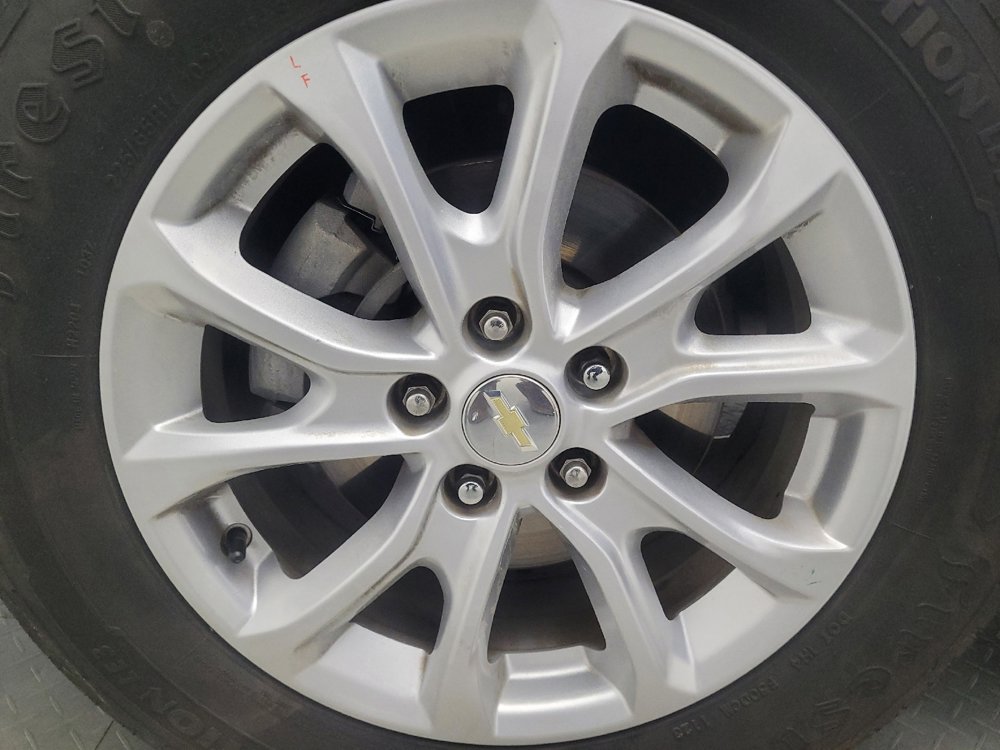 Used 2019 Chevrolet Equinox LS image 31