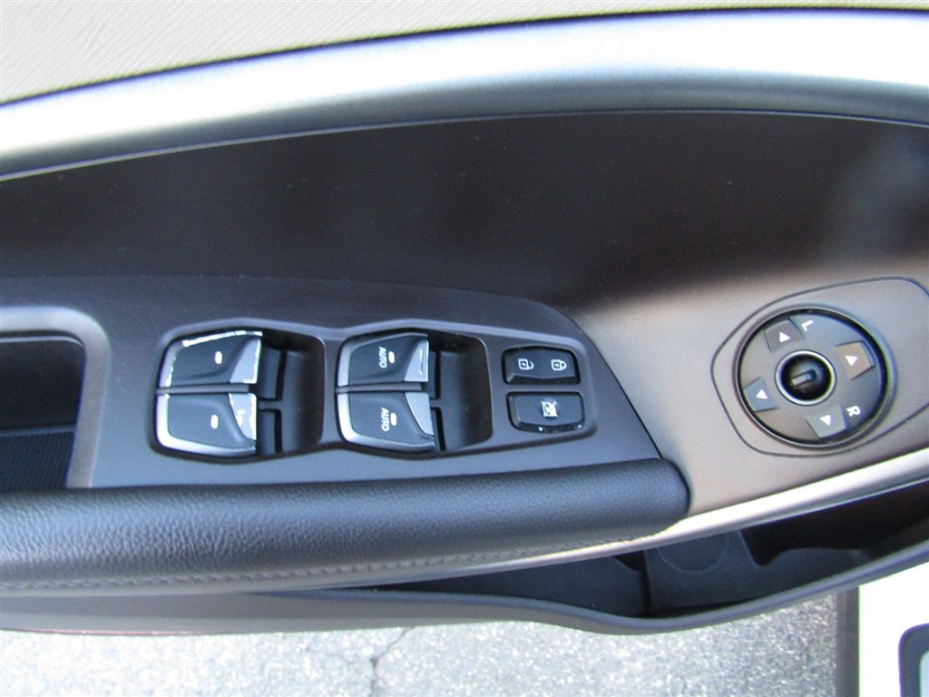 Used 2018 Hyundai Santa Fe Sport image 15