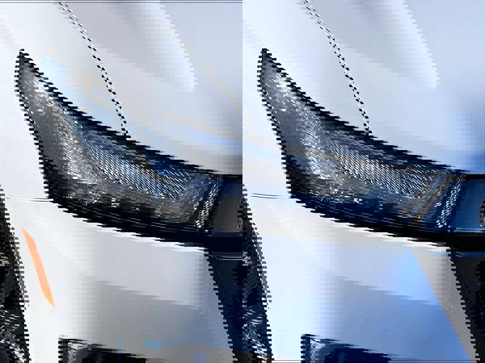 Used 2023 Chevrolet Traverse RS image 34