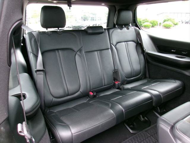 Certified 2025 Jeep Grand Wagoneer 4WD image 12