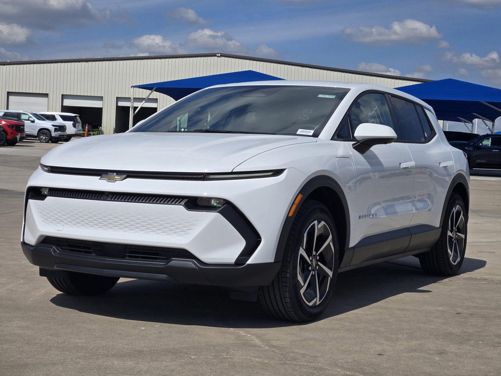 New 2026 Chevrolet Equinox EV LT w/ Comfort Package image 2