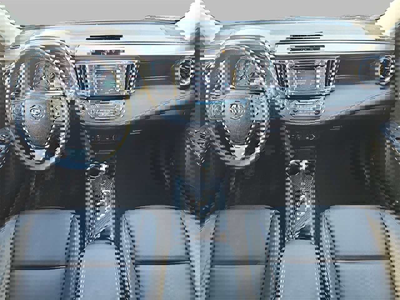 Used 2015 Toyota RAV4 Limited w/ Technology Package image 9