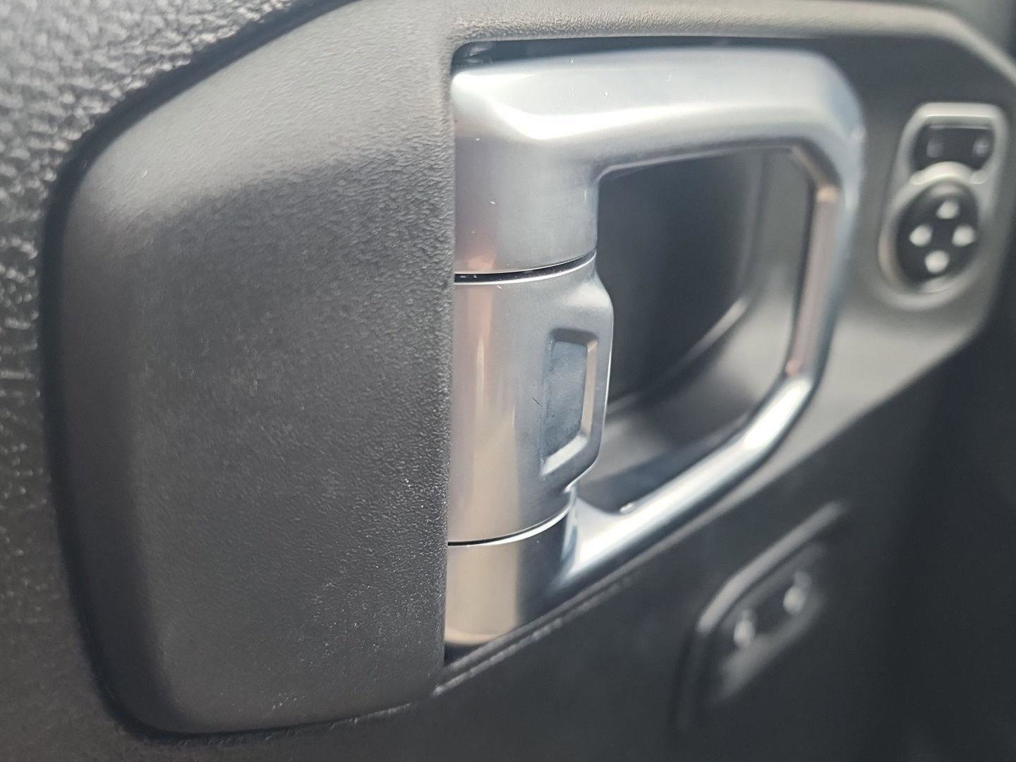 Used 2024 Jeep Wrangler Sport S image 25