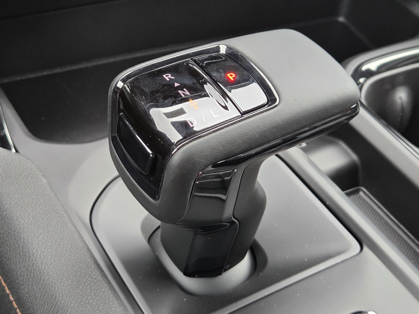 New 2026 GMC Sierra 1500 AT4 w/ AT4 Premium Package AWD/4WD image 38