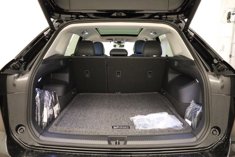 New 2026 Volkswagen Tiguan SE AWD/4WD image 35